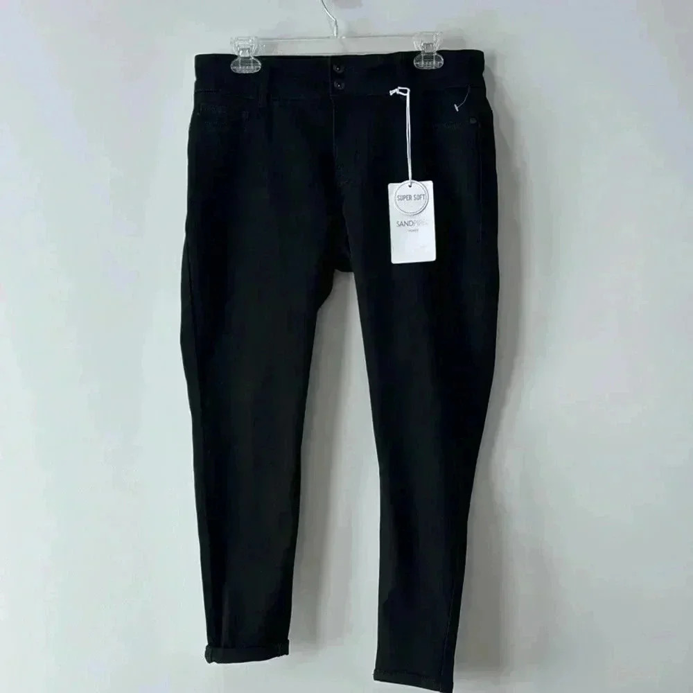 Sandpiper Women’s Black Five Pocket Stretch Straight Leg Pants Size 14